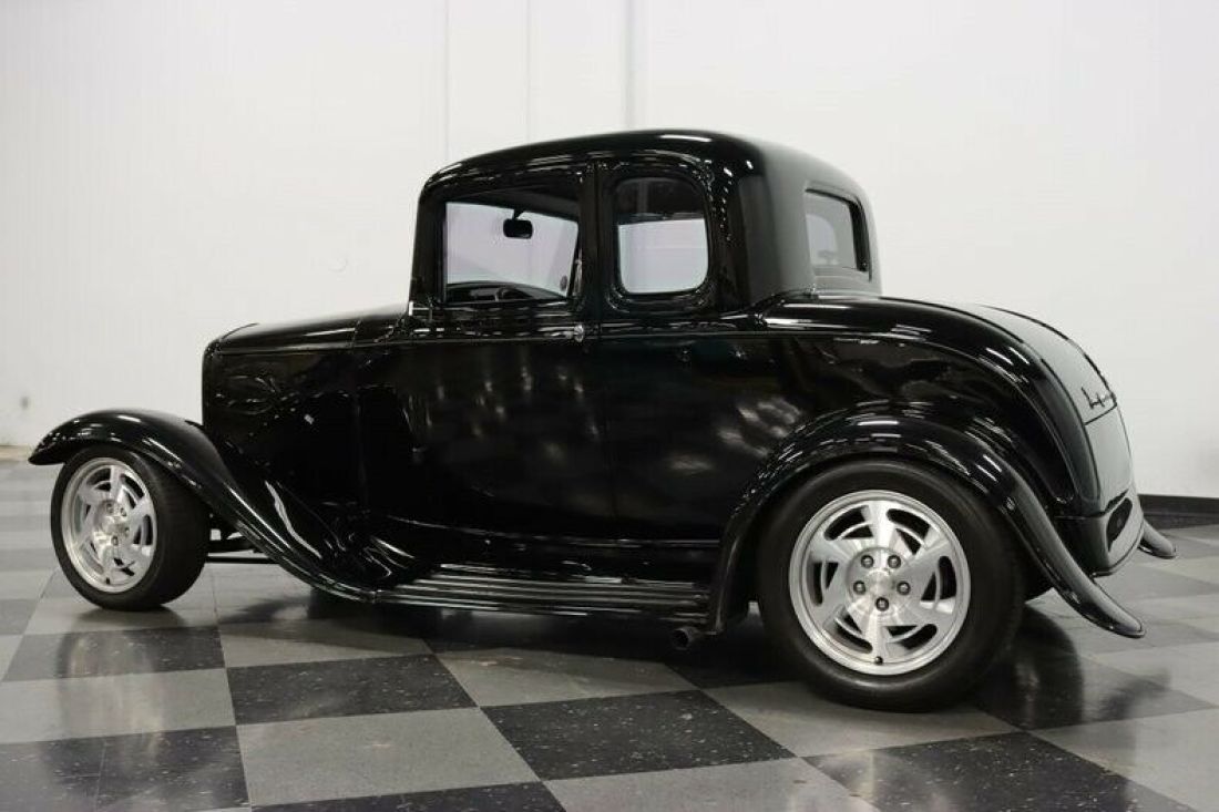 1932 Ford 5-Window Coupe - photo 9