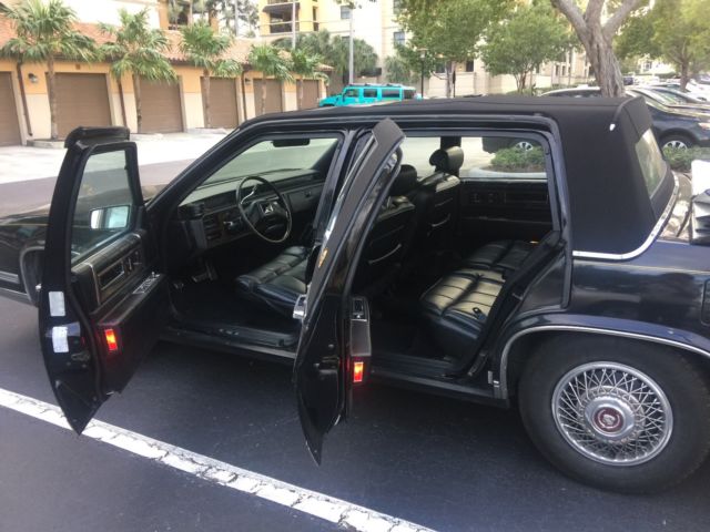 1988 Cadillac DeVille Sedan - photo 10