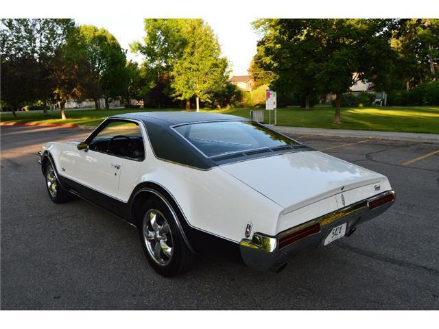 1968 Oldsmobile Toronado Luxury - photo 12