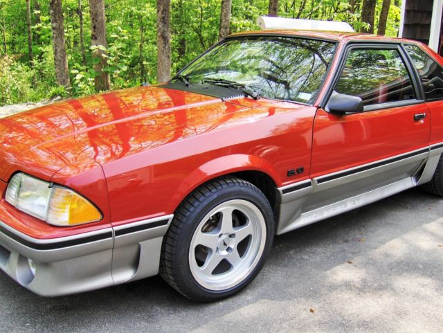 1988 Ford Mustang GT - photo 2
