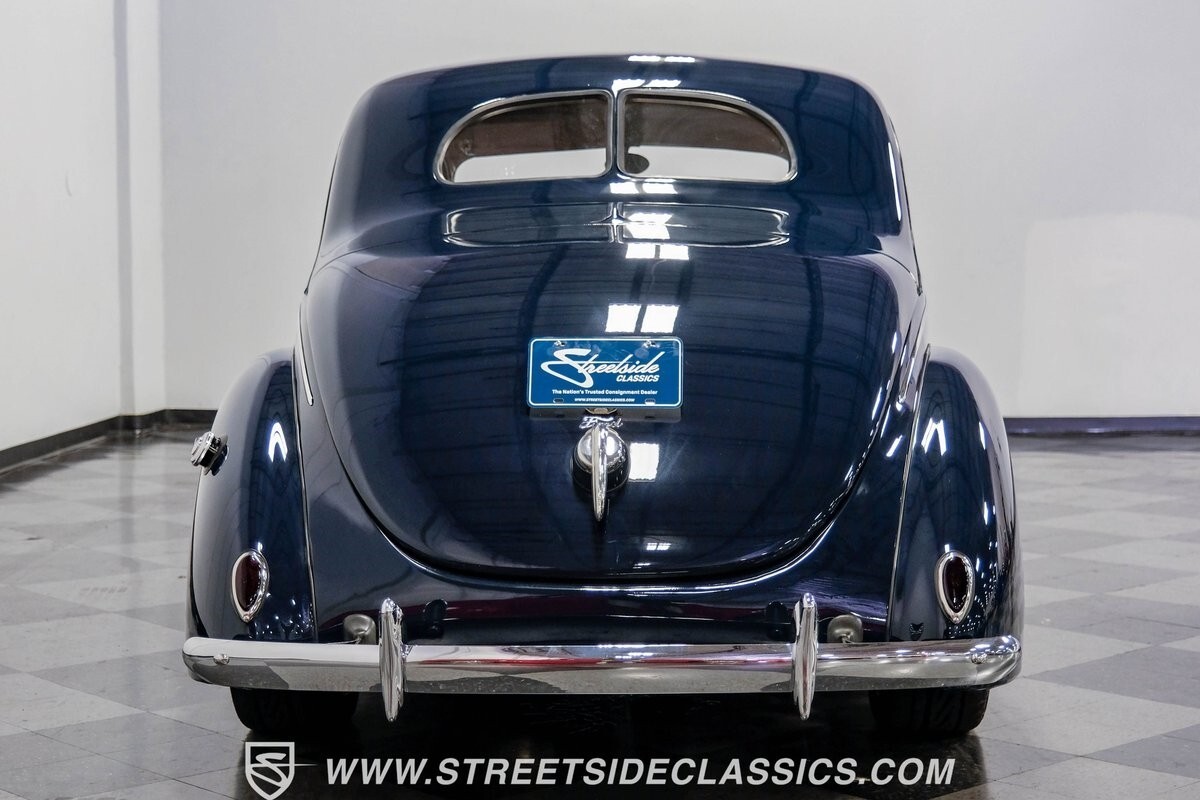 1939 Ford 5-Window Coupe Streetrod - photo 11