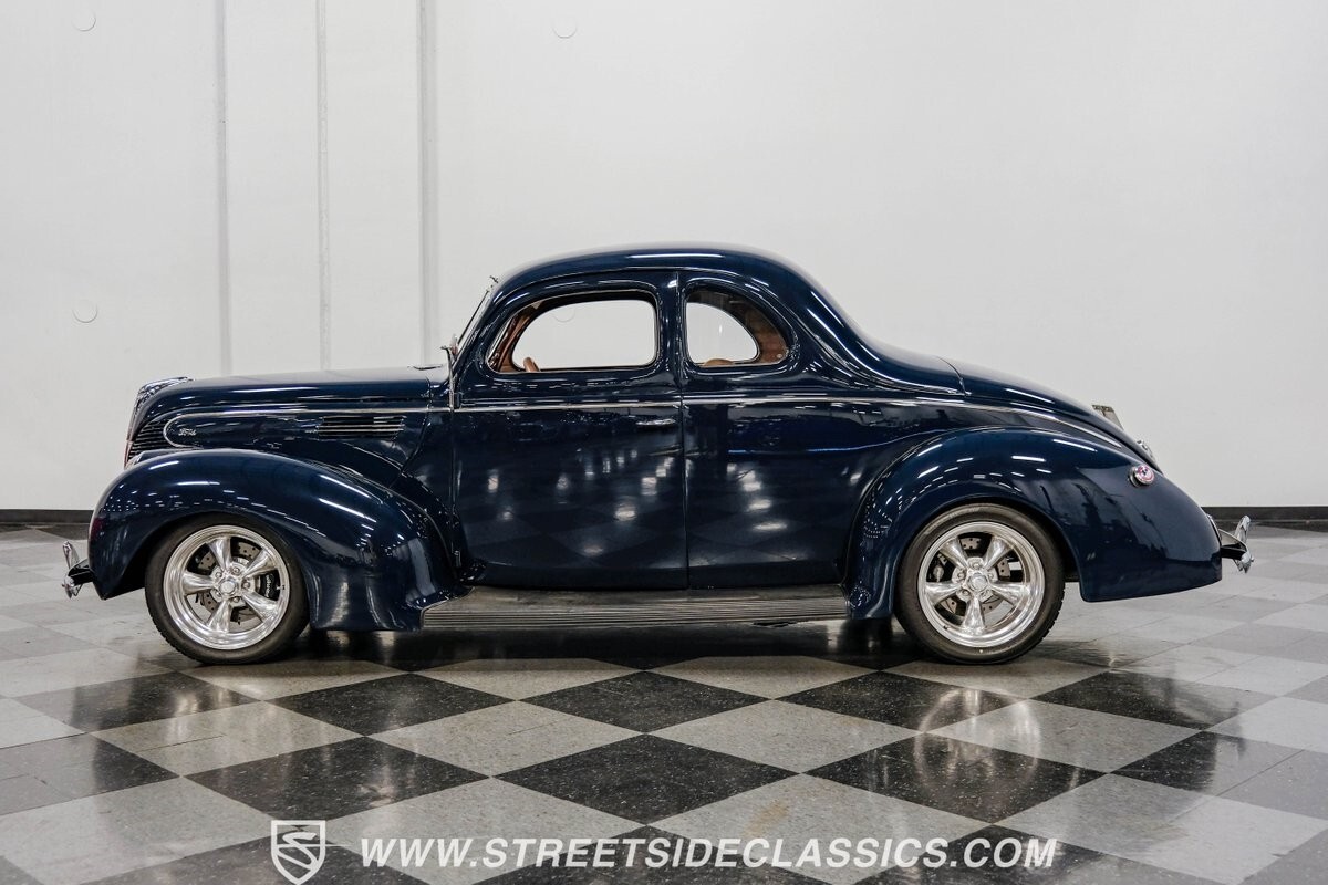 1939 Ford 5-Window Coupe Streetrod - photo 3
