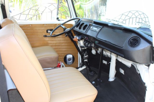 1970 Volkswagen Bus/Vanagon 12S - photo 7