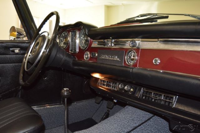 1970 Mercedes-Benz SL-Class 280 SL PAGODA ROADSTER - photo 13