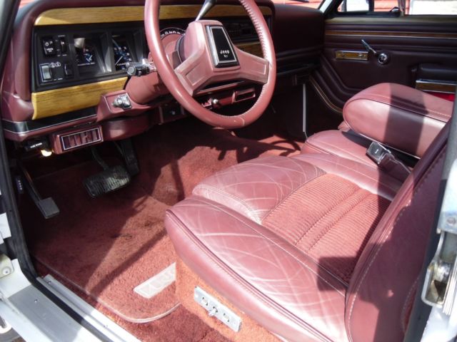1990 Jeep Wagoneer - photo 13