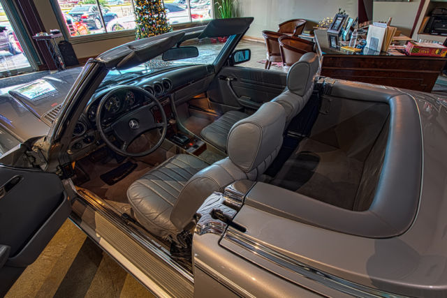 1983 Mercedes-Benz SL-Class 380SL - photo 11