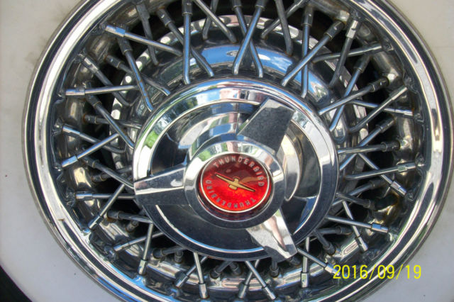 1960 Ford Thunderbird Standard - photo 10