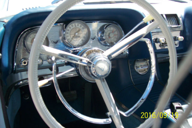 1960 Ford Thunderbird Standard - photo 7
