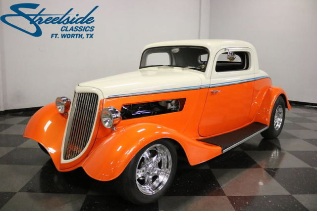 BEAUTIFUL HOUSE OF KOLOR PAINT, 383 STROKER V8 W/ 4 SPD MAN, A/C, PS/B, FRT DISC 1934 Ford 3-Window Coupe