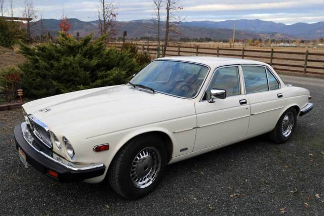 1986 Jaguar XJ6 - photo 3