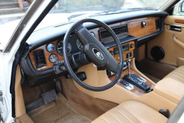 1986 Jaguar XJ6 - photo 5