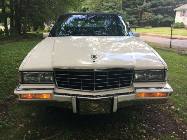 1993 Cadillac DeVille Sedan DeVille - photo 2