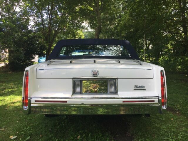 1993 Cadillac DeVille Sedan DeVille - photo 6