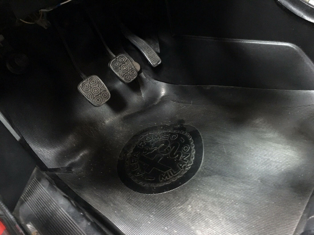 1973 Alfa Romeo Spider - photo 11