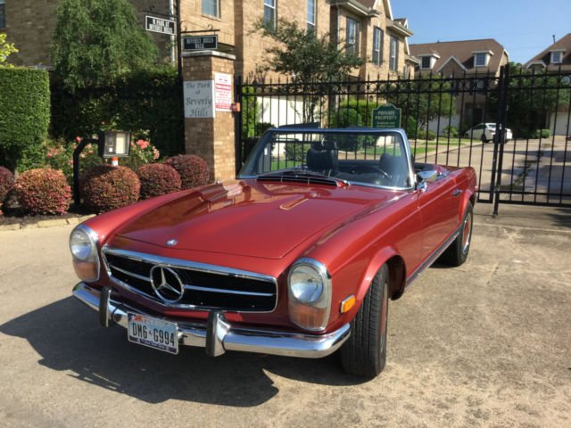 Beautiful Mercedes Pagoda 280SL: Pristine Condition. Restored to original spec. 1970 Mercedes-Benz SL-Class Pagoda