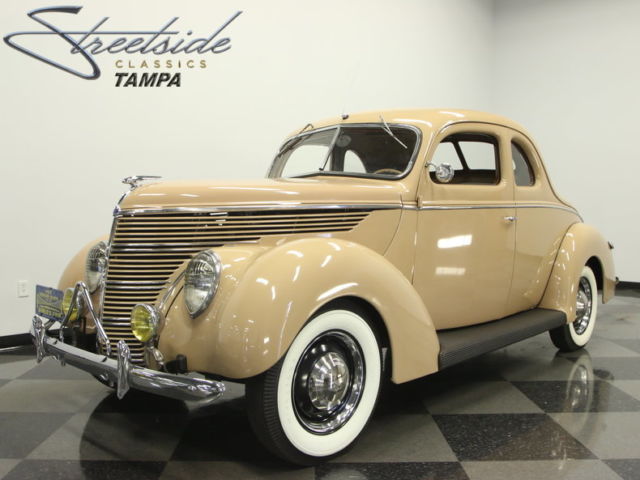 BEAUTIFUL MILD CUSTOM, 239 FLATHEAD V8, 3 SPEED, NICE RESTORATION, SMOOTH DRIVER 1939 Ford Deluxe