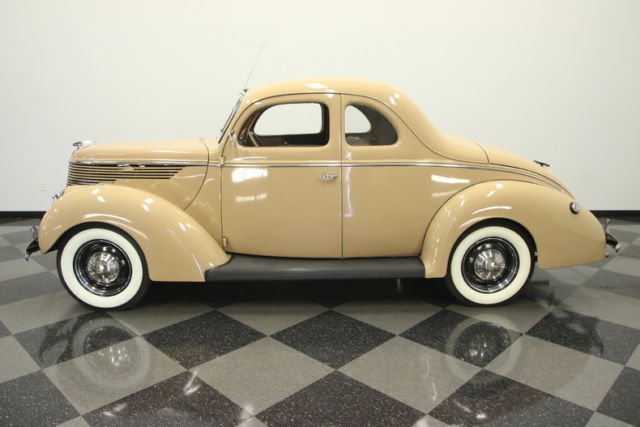 1939 Ford Deluxe - photo 2