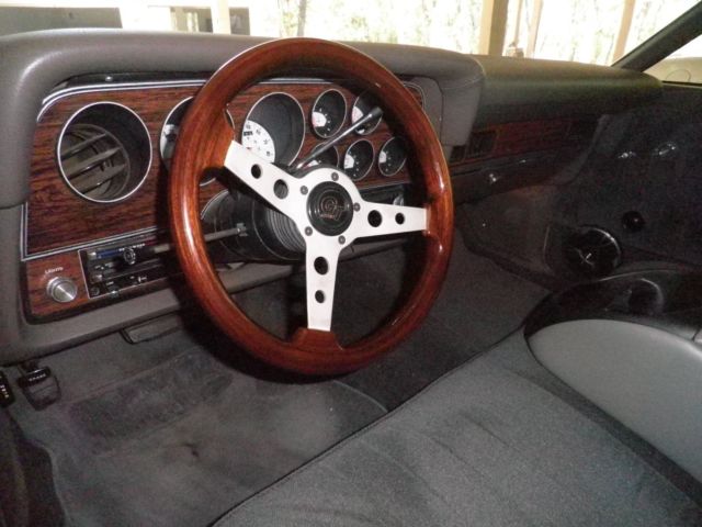 1979 Ford Ranchero GT - photo 2