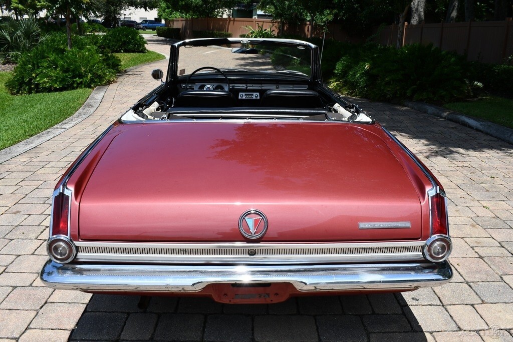 1965 Plymouth Valiant No Reserve Signet convertible buckets console Automatic !! - photo 3