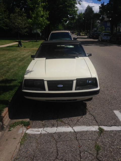 1983 Ford Mustang GLX - photo 2