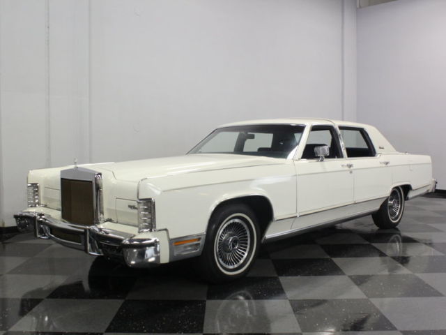 BEAUTIFUL & NEARLY IMMACULATE SURVIVOR, ONLY 3,196 MILES, RUNS EXCELLENT! 1979 Lincoln Continental Collector's Series