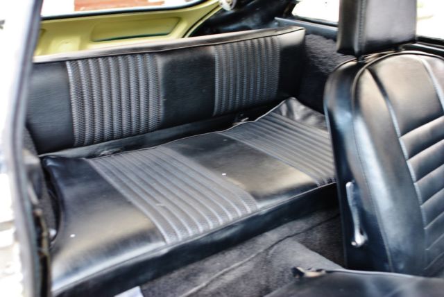 1969 MG MGB GT Coupe Restored 4-Speed Gorgeous Car - photo 13