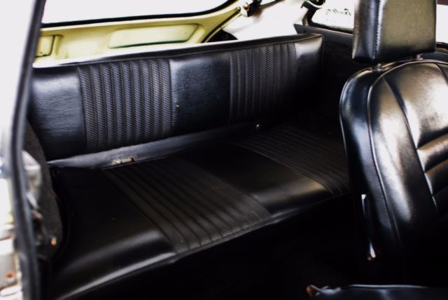 1969 MG MGB GT Coupe Restored 4-Speed Gorgeous Car - photo 12