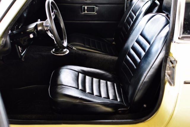 1969 MG MGB GT Coupe Restored 4-Speed Gorgeous Car - photo 8