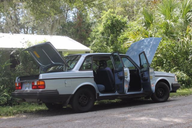 1992 Volvo 240 - photo 12