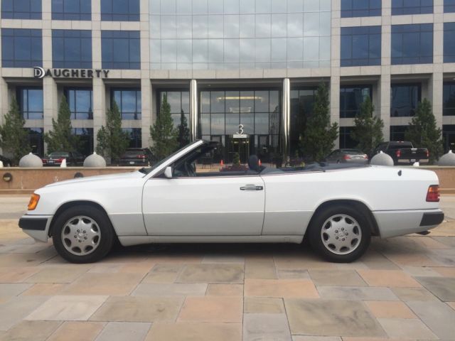 1993 Mercedes-Benz 300-Series Cabriolet - photo 2