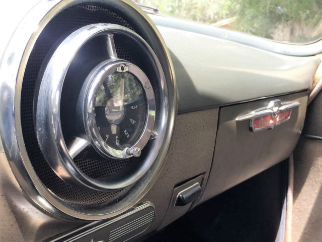 1952 Pontiac Chieftain 2 Door Sedan - photo 12