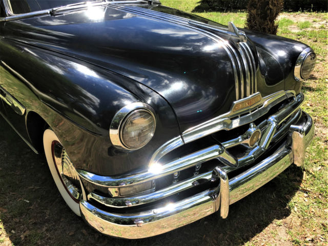 1952 Pontiac Chieftain 2 Door Sedan - photo 3