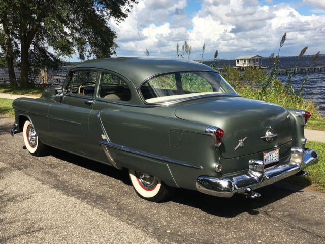 1953 Oldsmobile Eighty-Eight 2 Door Sedan - photo 3