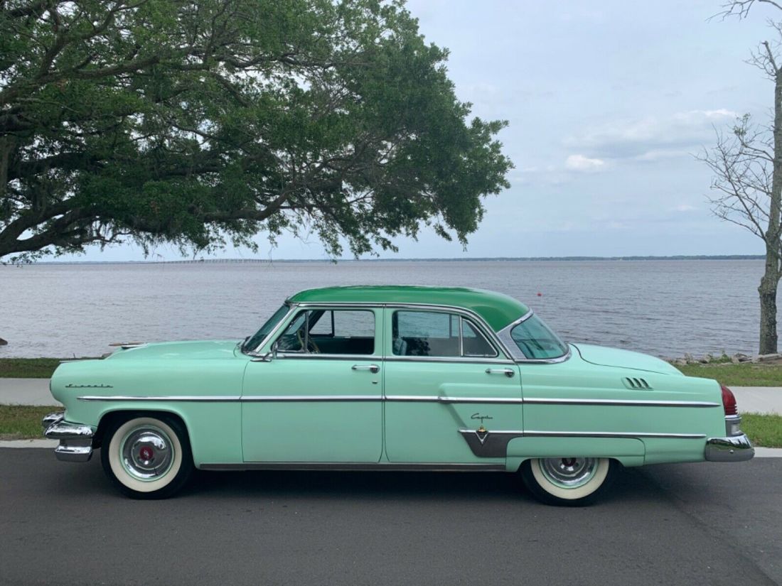 1954 Lincoln Capri 4 Door - photo 2