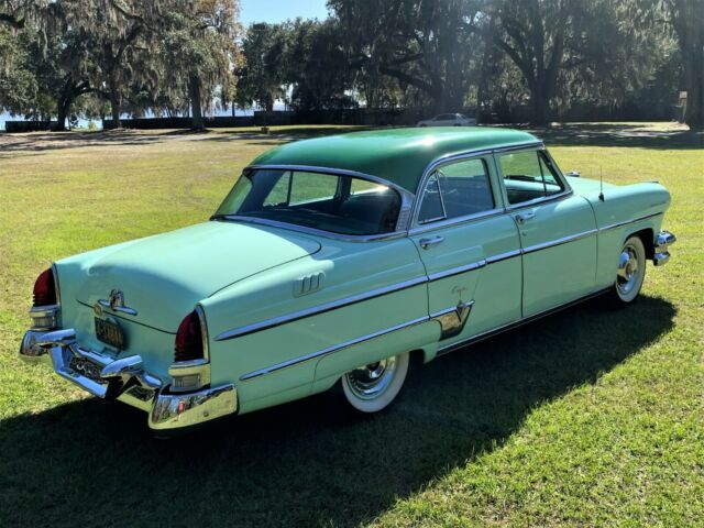 1954 Lincoln Capri 4 Door - photo 8