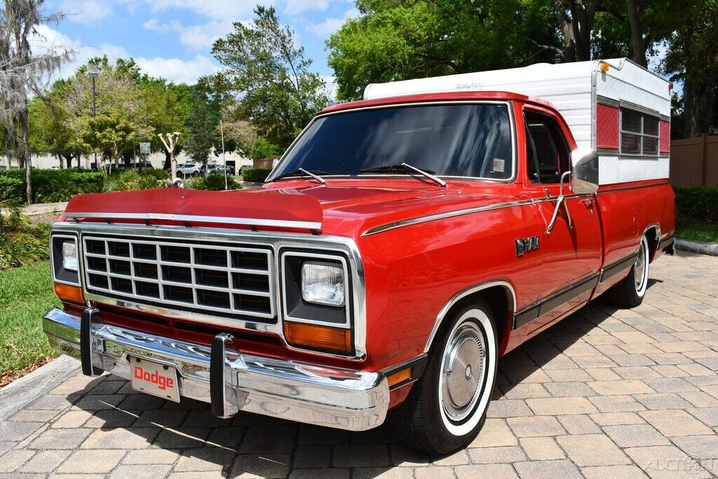 1985 Dodge Ram 1500 Camper Special 5.2L V8 Auto - photo 2
