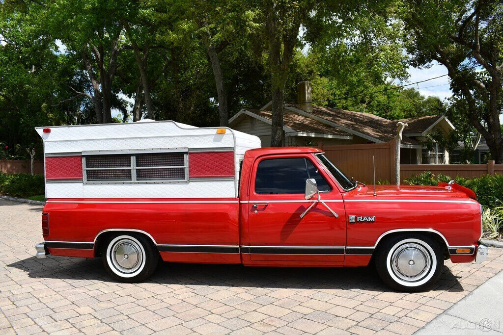 1985 Dodge Ram 1500 Camper Special 5.2L V8 Auto - photo 3