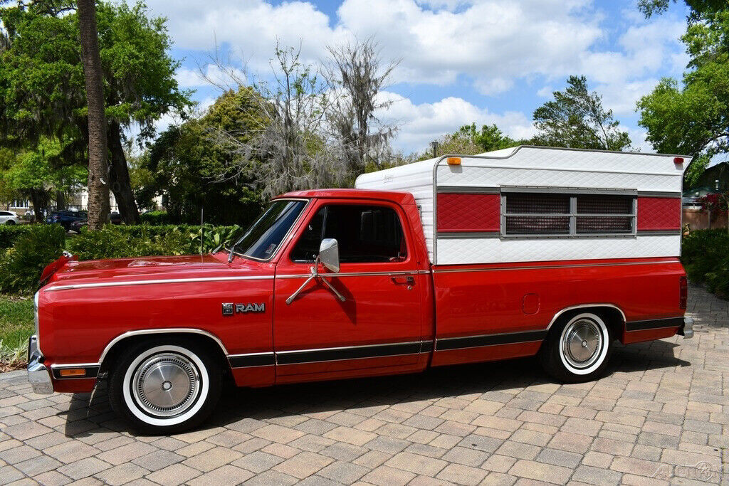 1985 Dodge Ram 1500 Camper Special 5.2L V8 Auto - photo 4