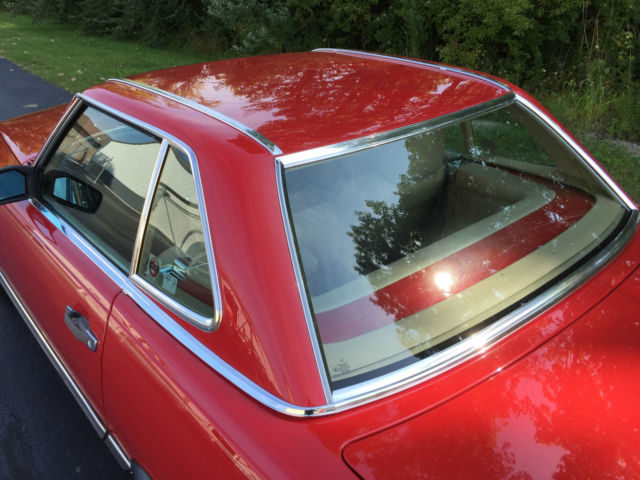 1989 Mercedes-Benz SL-Class 2 door convertible with soft and hard tops - photo 10