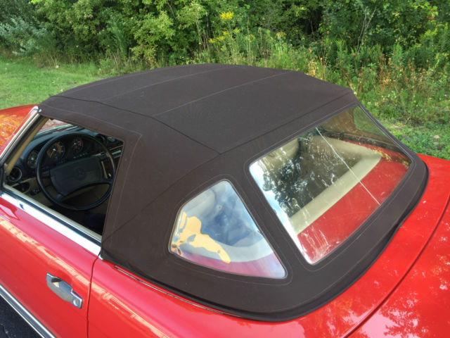1989 Mercedes-Benz SL-Class 2 door convertible with soft and hard tops - photo 9