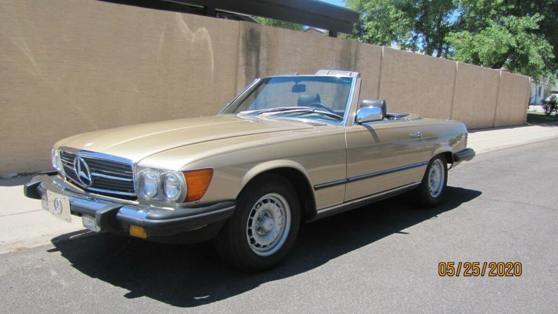 Beautiful Original Condition. One family owned car, named "Goldie" 1985 Mercedes-Benz 300-Series 380 SL Roadster Amazing Condition!