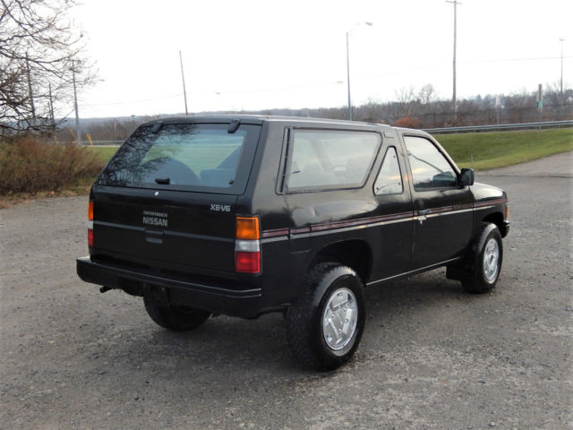 1987 Nissan Pathfinder XE - photo 4