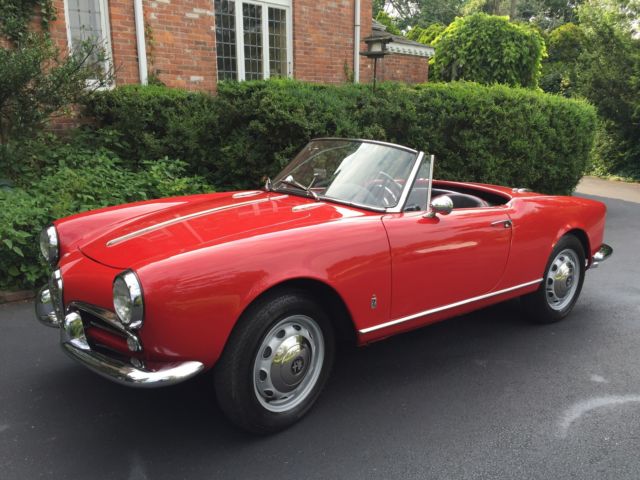 Beautiful over all condition, like new chrome, black seats with red piping 1960 Alfa Romeo Giulietta Spider