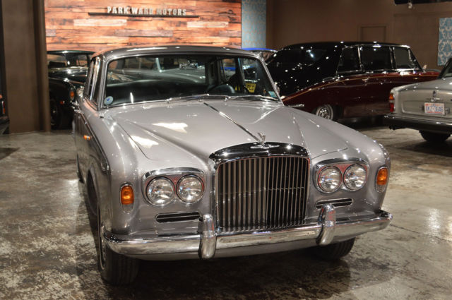 1967 Rolls-Royce Silver Shadow - Bentley T 4 door saloon - photo 3