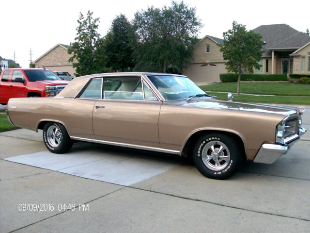 BEAUTIFUL RARE 1963 GRAND PRIX 389 4 BARREL V8 - AIR CONDITION - 65,592 MILES 1963 Pontiac Grand Prix Two door V8 Hardtop 389 4 BARREL