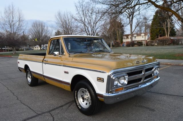 BEAUTIFUL RARE PAMPERED SURVIVOR 1970 GMC C1500 CUSTOM PICKUP 1970 GMC C1500 Custom
