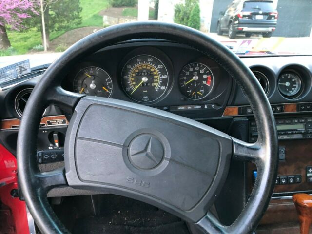 1987 Mercedes-Benz 500-Series 560SL Hard and Soft Top Convertible - photo 7