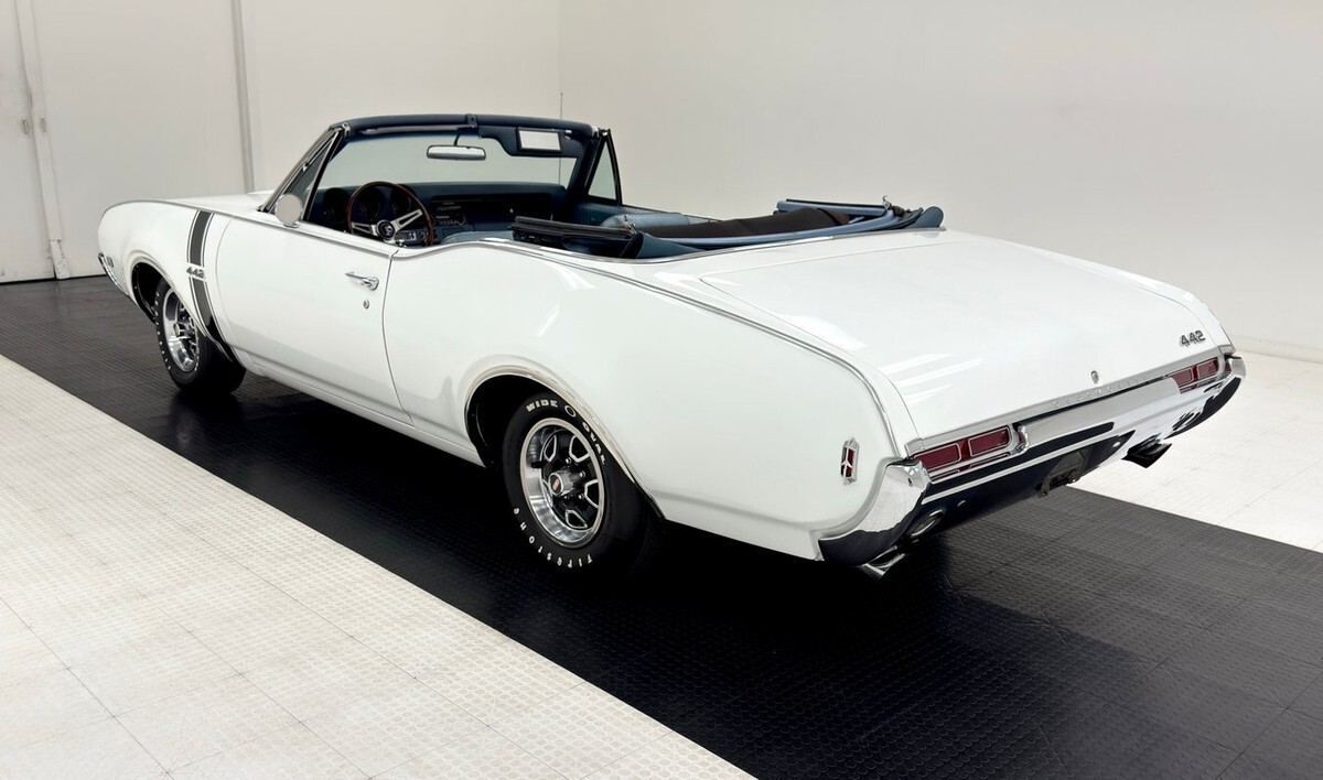 1968 Oldsmobile 442 Convertible - photo 6
