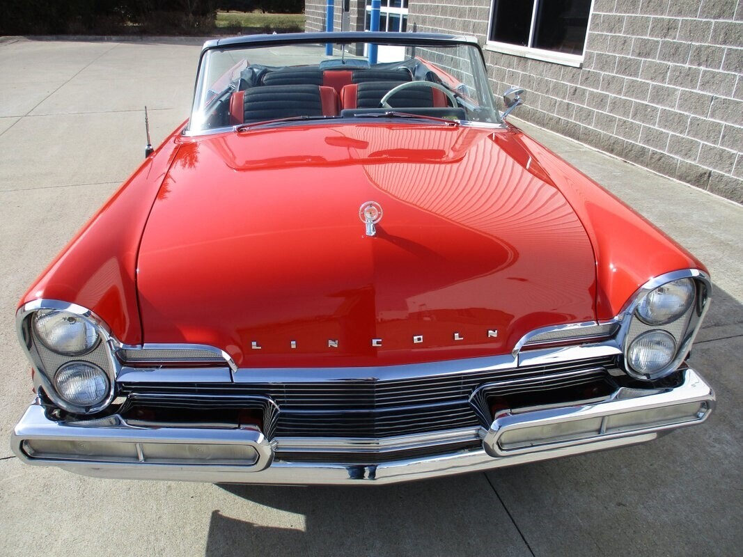 1957 Lincoln Premiere Convertible - photo 8