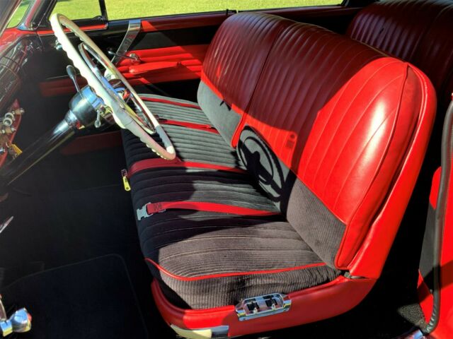 1954 Lincoln Capri 2 Door Hardtop - photo 10